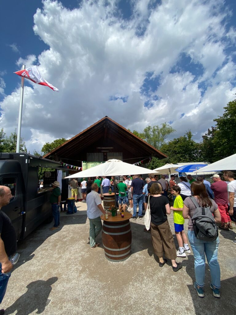 Besucher der Scheuerhocketse 2026